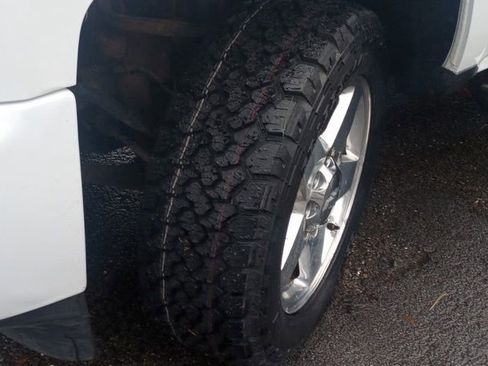 Used 2015 Chevrolet Silverado 2500 High Country w/ Duramax Plus Package image 10