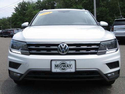 Used 2019 Volkswagen Tiguan SEL AWD/4WD image 2