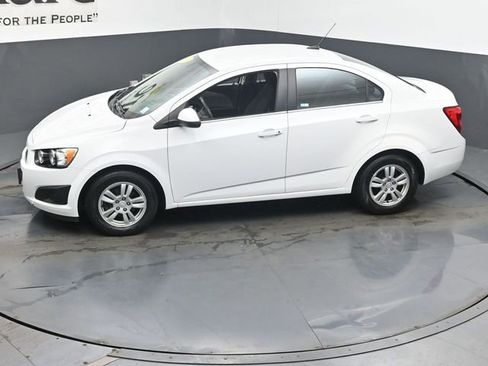 Used 2014 Chevrolet Sonic LT FWD image 53