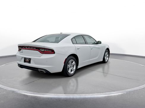 Used 2022 Dodge Charger SXT RWD image 8