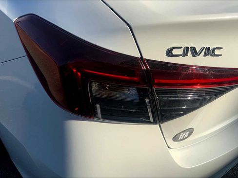 Used 2025 Honda Civic Sport image 27