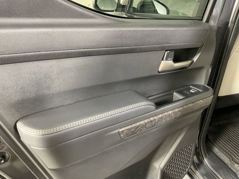 Used 2025 Toyota Tacoma Limited image 21