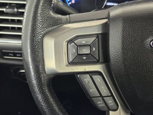 Used 2016 Ford F150 Platinum w/ Equipment Group 701A Luxury AWD/4WD image 30