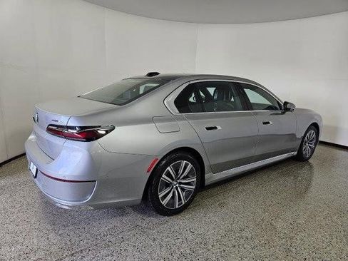 New 2024 BMW i7 eDrive50 image 6