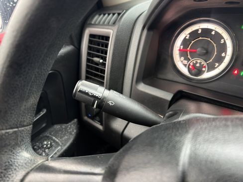 Used 2017 RAM 2500 Tradesman w/ Chrome Appearance Group image 19