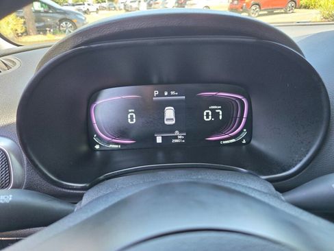 Used 2023 Kia Soul LX image 19