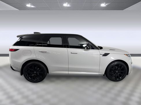 Used 2025 Land Rover Range Rover Sport Dynamic SE AWD/4WD image 8