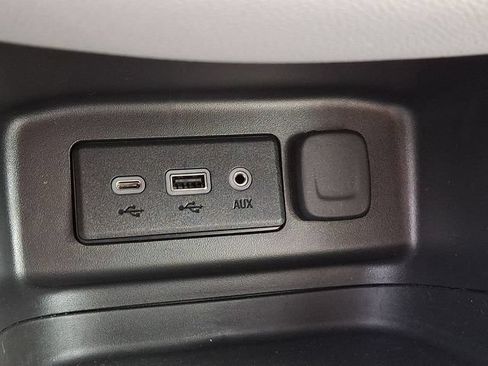 Used 2024 Chevrolet Equinox LS AWD/4WD image 22