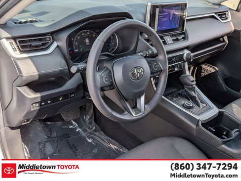 Used 2024 Toyota RAV4 XLE w/ Convenience Package AWD/4WD image 16