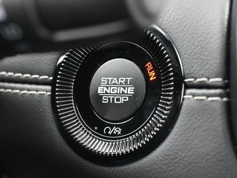 Used 2023 Jeep Compass High Altitude AWD/4WD image 40