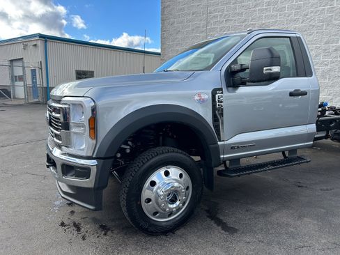 New 2026 Ford F550 4x4 Regular Cab Super Duty w/ XLT Value Package image 15