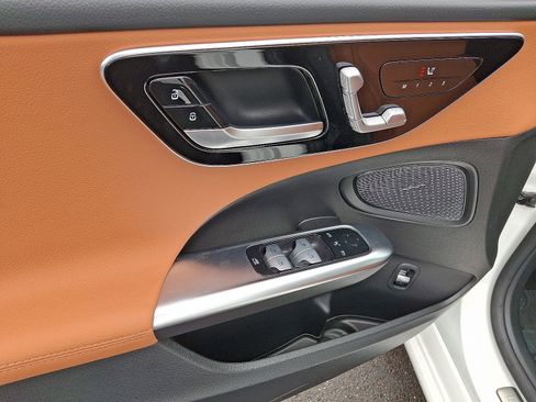 New 2026 Mercedes-Benz C 300 4MATIC Sedan image 10