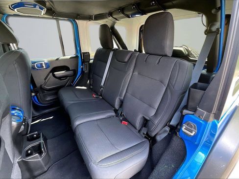 Used 2022 Jeep Wrangler Unlimited Sport AWD/4WD image 24