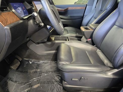 Used 2020 Tesla Model X Long Range image 12