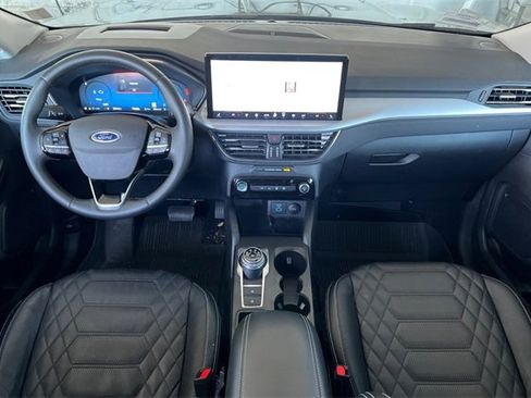 Used 2023 Ford Escape SE w/ PHEV Premium Package image 15