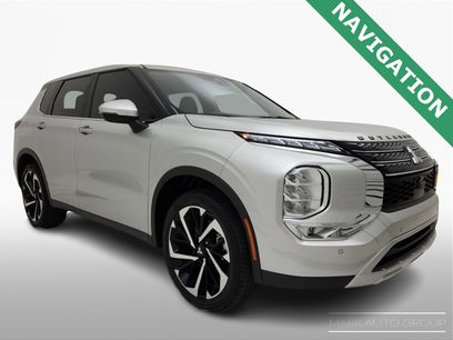 Used 2023 Mitsubishi Outlander SE
