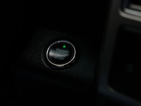 Used 2019 Ford F150 Lariat image 33