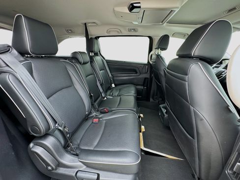 Used 2025 Honda Odyssey Elite image 21