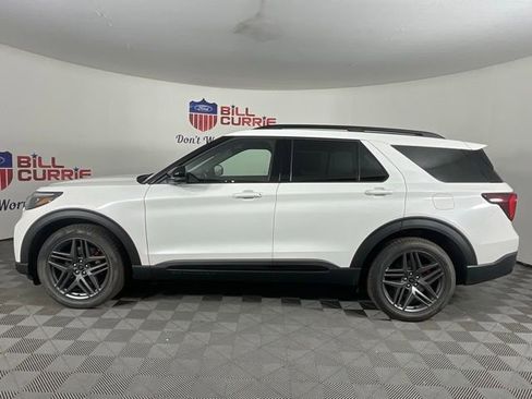 New 2026 Ford Explorer ST w/ Sun And Sound Package image 6