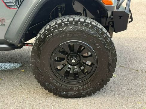 Used 2019 Jeep Wrangler Unlimited Rubicon AWD/4WD image 37