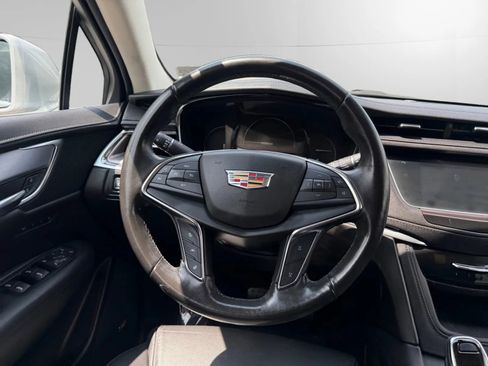 Used 2019 Cadillac XT5 Luxury AWD/4WD image 14