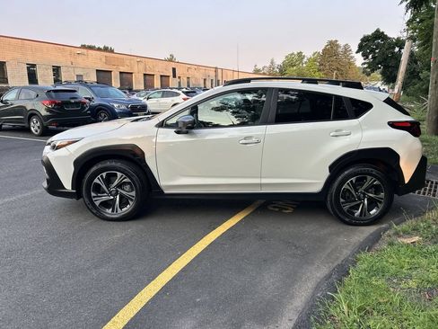 Certified 2024 Subaru Crosstrek 2.0i Premium AWD/4WD image 5