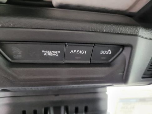 New 2026 Jeep Wrangler Unlimited Sahara w/ Whitecap Package AWD/4WD image 19
