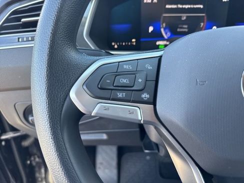 Used 2022 Volkswagen Tiguan S image 14