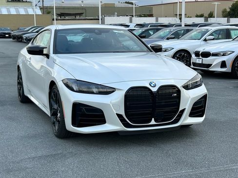 New 2026 BMW M440i Coupe w/ Premium Package RWD image 7