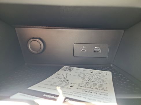 New 2025 Nissan Pathfinder SV image 14