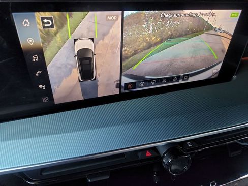 Certified 2025 Nissan Murano SL image 23