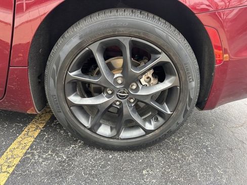 Used 2022 Chrysler Pacifica Limited w/ S Appearance Package image 30