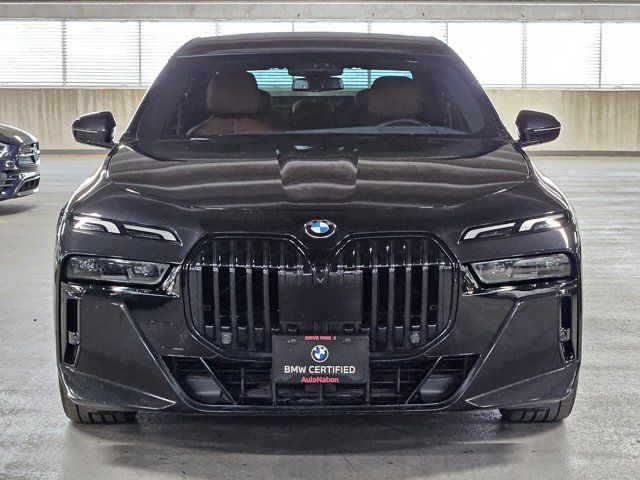 Certified 2023 BMW 760i xDrive AWD/4WD image 2