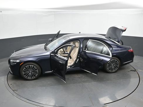 Used 2025 Mercedes-Benz S 580 4MATIC Sedan image 47