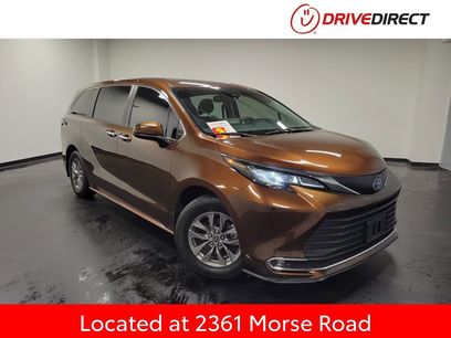 Used 2021 Toyota Sienna XLE