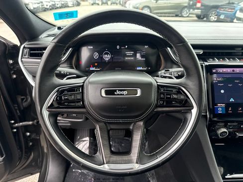 Certified 2022 Jeep Grand Cherokee L Overland AWD/4WD image 10