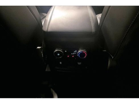 Used 2024 Ford Explorer Limited w/ Equipment Group 301A AWD/4WD image 12