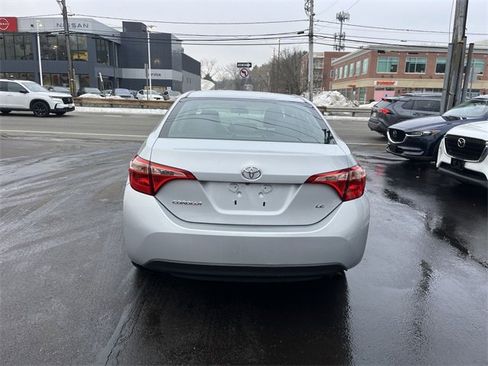 Used 2017 Toyota Corolla LE image 7