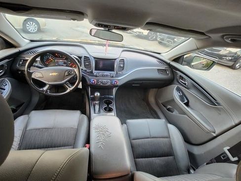 Used 2017 Chevrolet Impala LT image 16