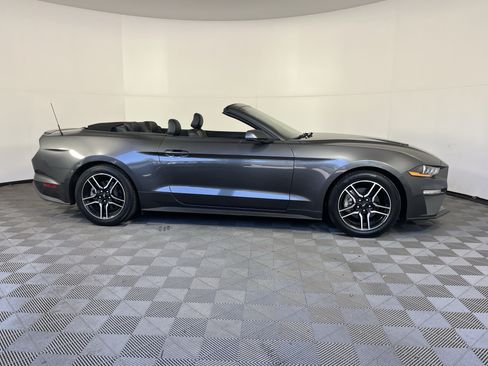 Used 2019 Ford Mustang Premium RWD image 6