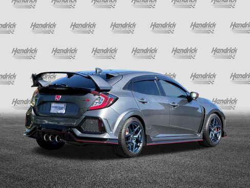 Used 2017 Honda Civic Type R image 5