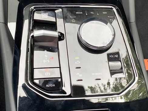 Certified 2026 BMW 530i xDrive AWD/4WD image 30