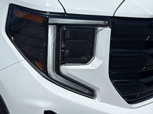 Used 2025 GMC Sierra 1500 Elevation AWD/4WD image 44