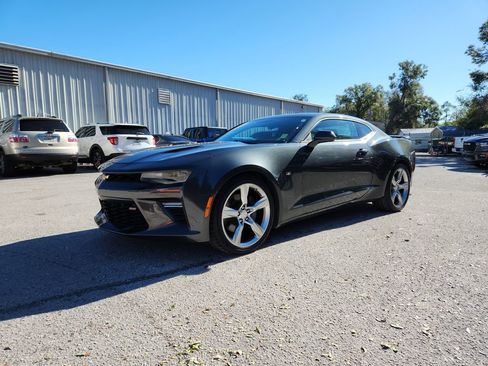 Used 2017 Chevrolet Camaro SS image 2