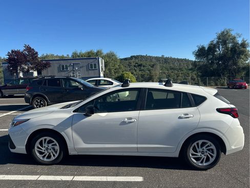 Used 2025 Subaru Impreza 2.0i image 8