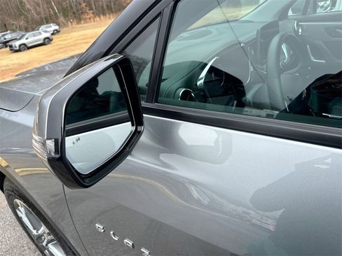 Used 2023 Chevrolet Blazer LT image 11