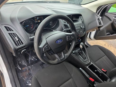 Used 2018 Ford Focus SE image 27