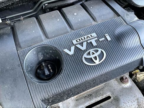 Used 2010 Toyota Camry LE FWD image 29