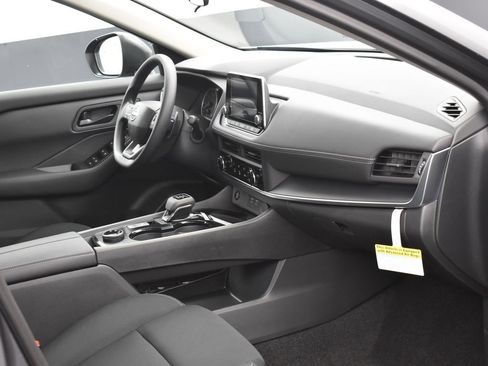 New 2026 Nissan Rogue S image 6