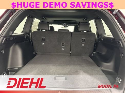 New 2025 Jeep Grand Cherokee Altitude AWD/4WD image 9